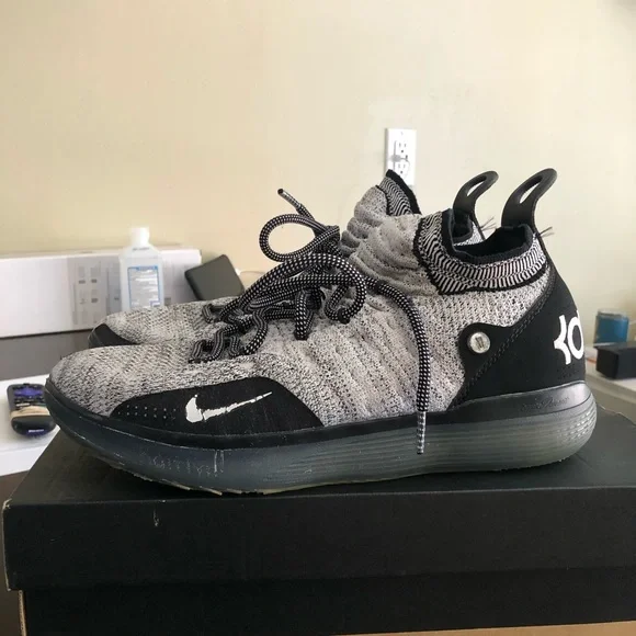 Worn only a handful of times, slight wear on sides of shoes My shoes are wearing out faster on the outer edge than the  main image 4